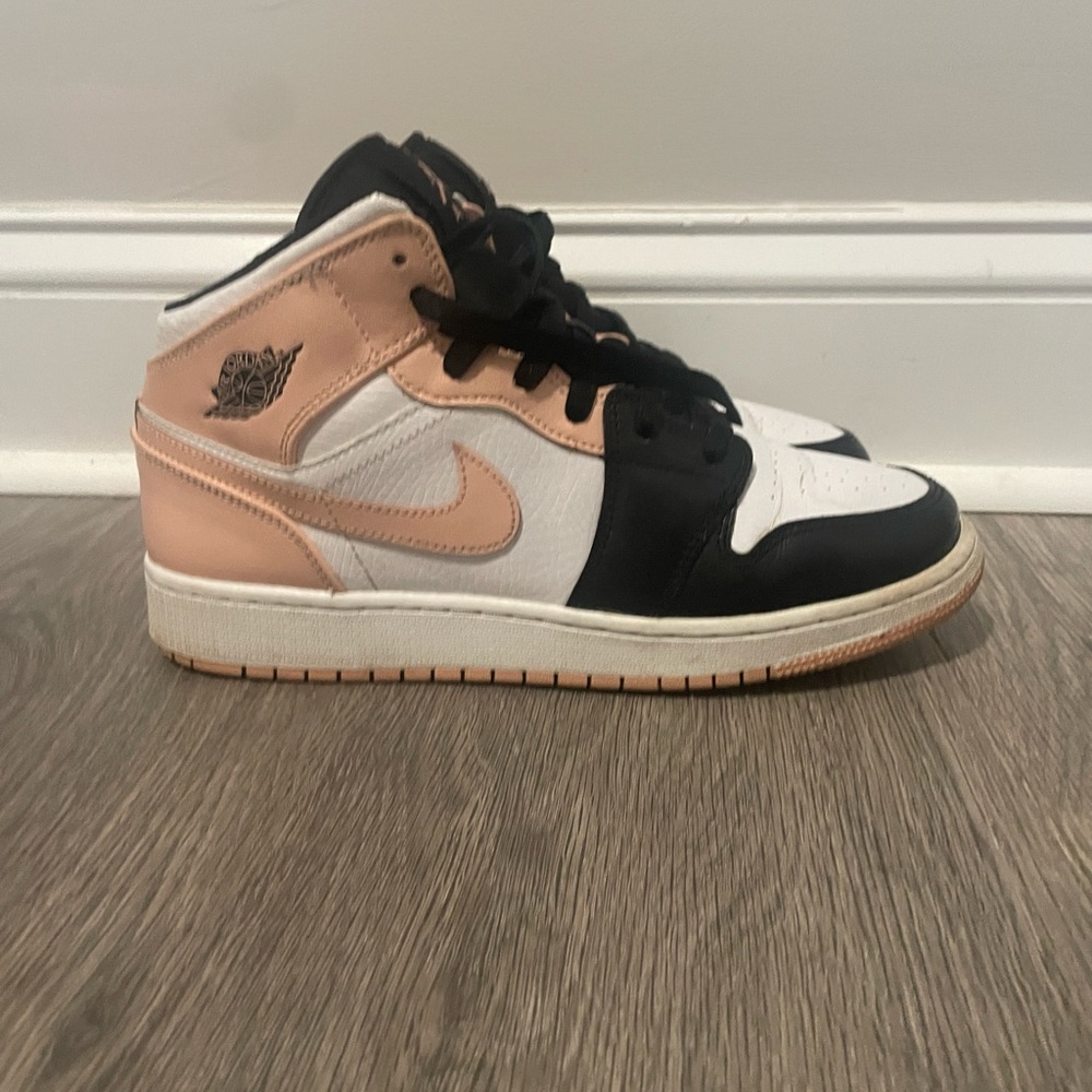 White/Arctic Orange Black